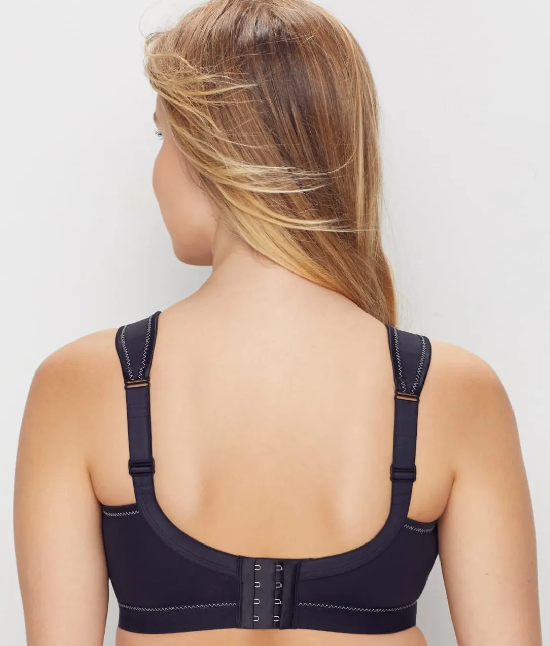 Active Light and Firm Wire-Free Sports Bra