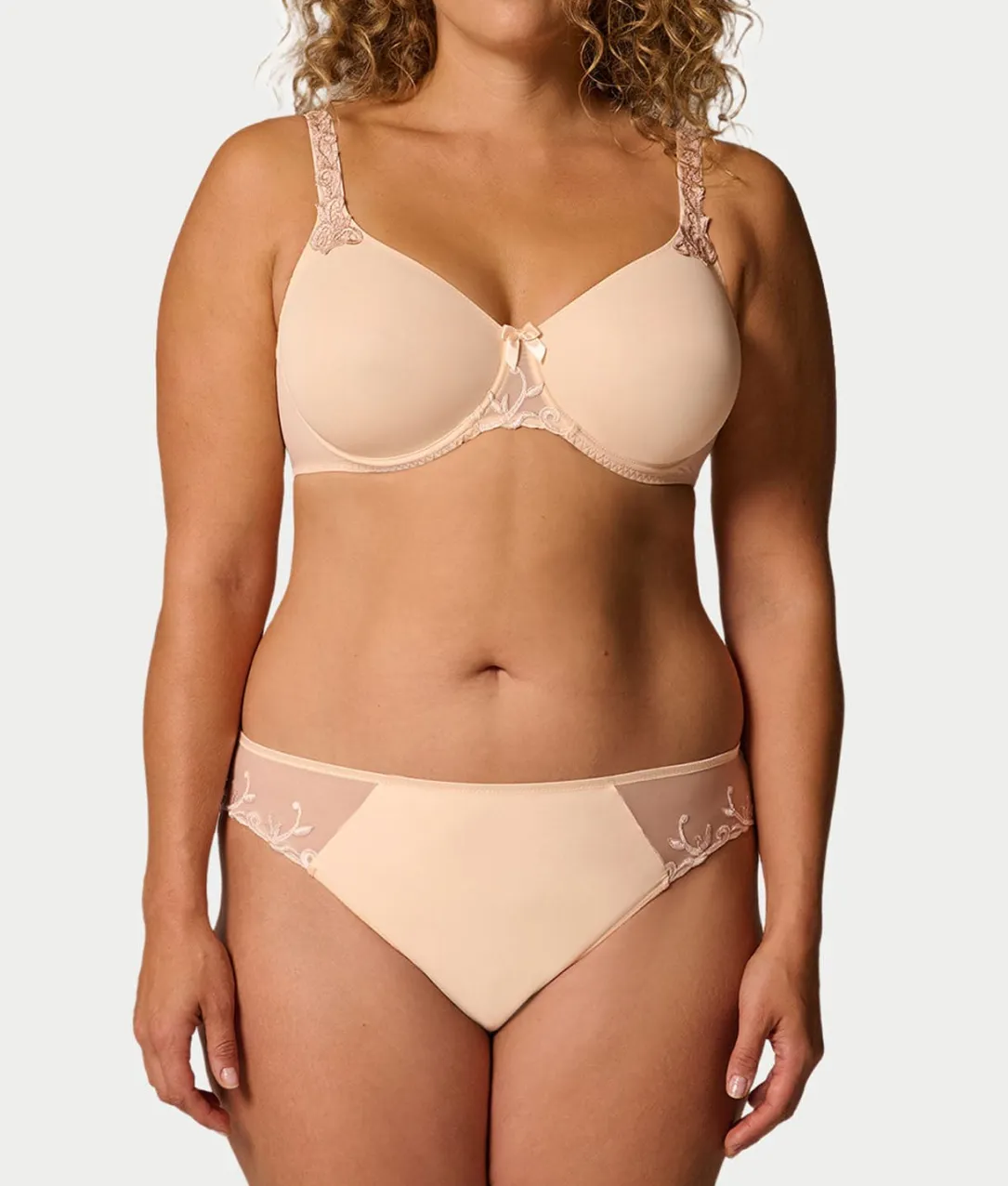 Andora Minimizer Bra