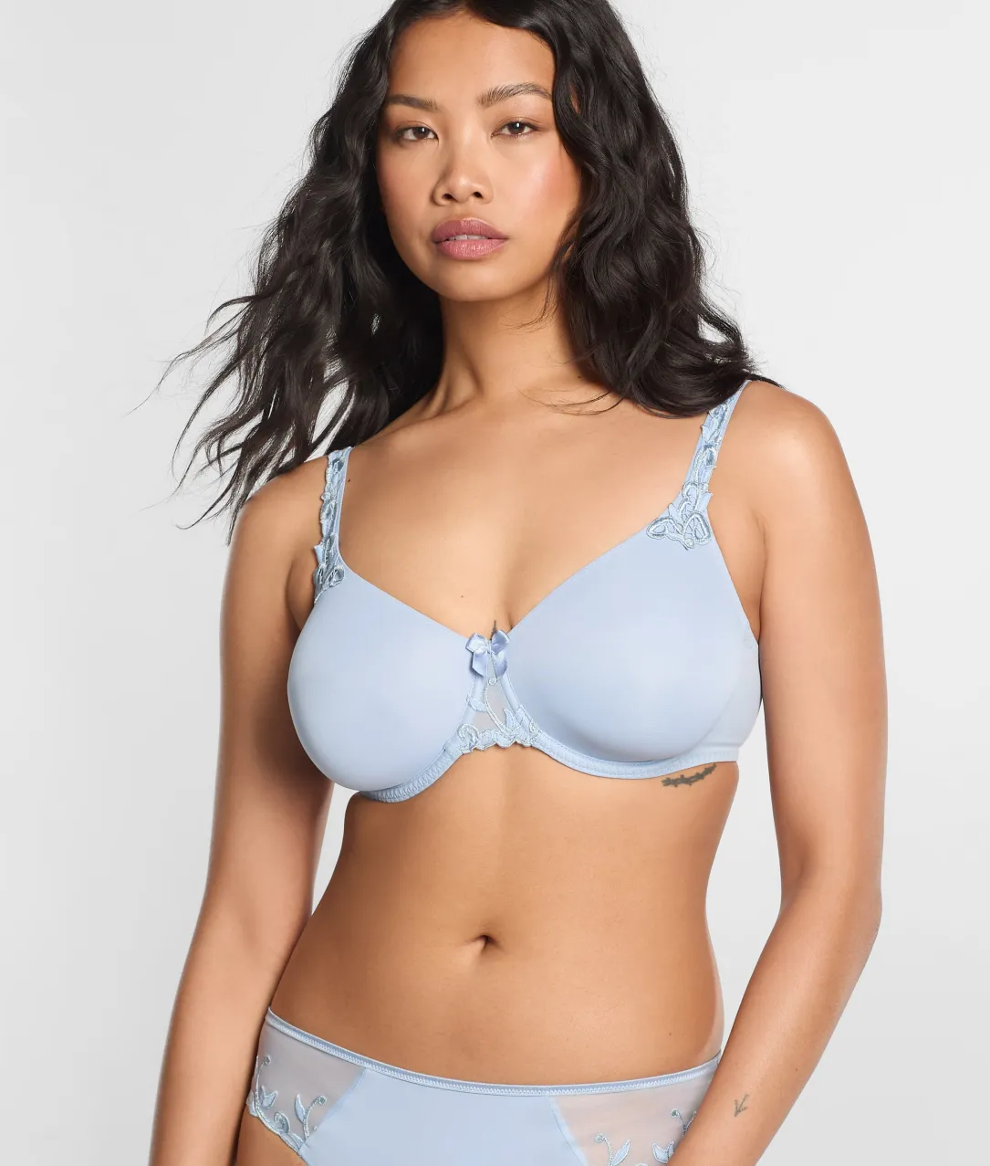 Andora Minimizer Bra