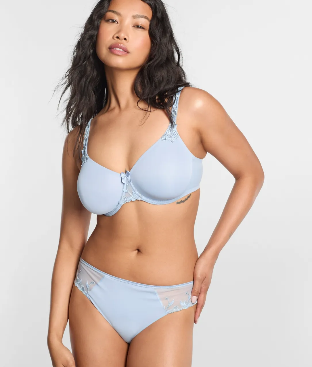 Andora Minimizer Bra