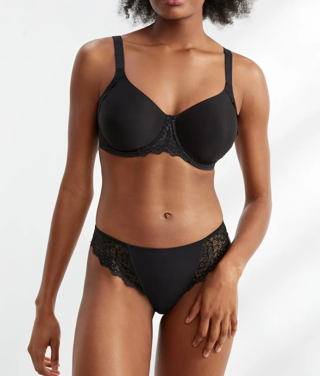 Caresse Minimizer Bra