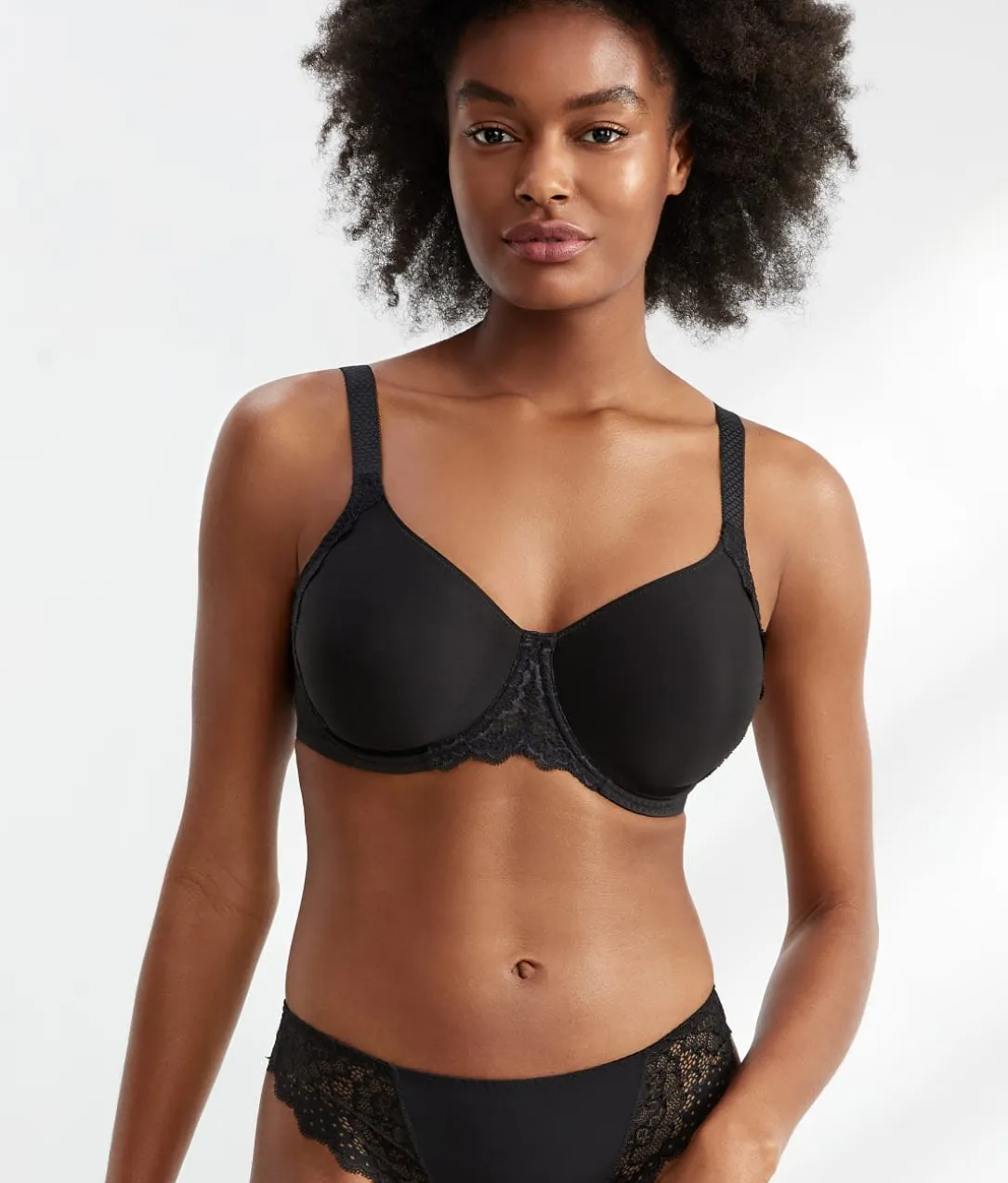 Caresse Minimizer Bra
