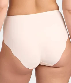Cesile Full Brief