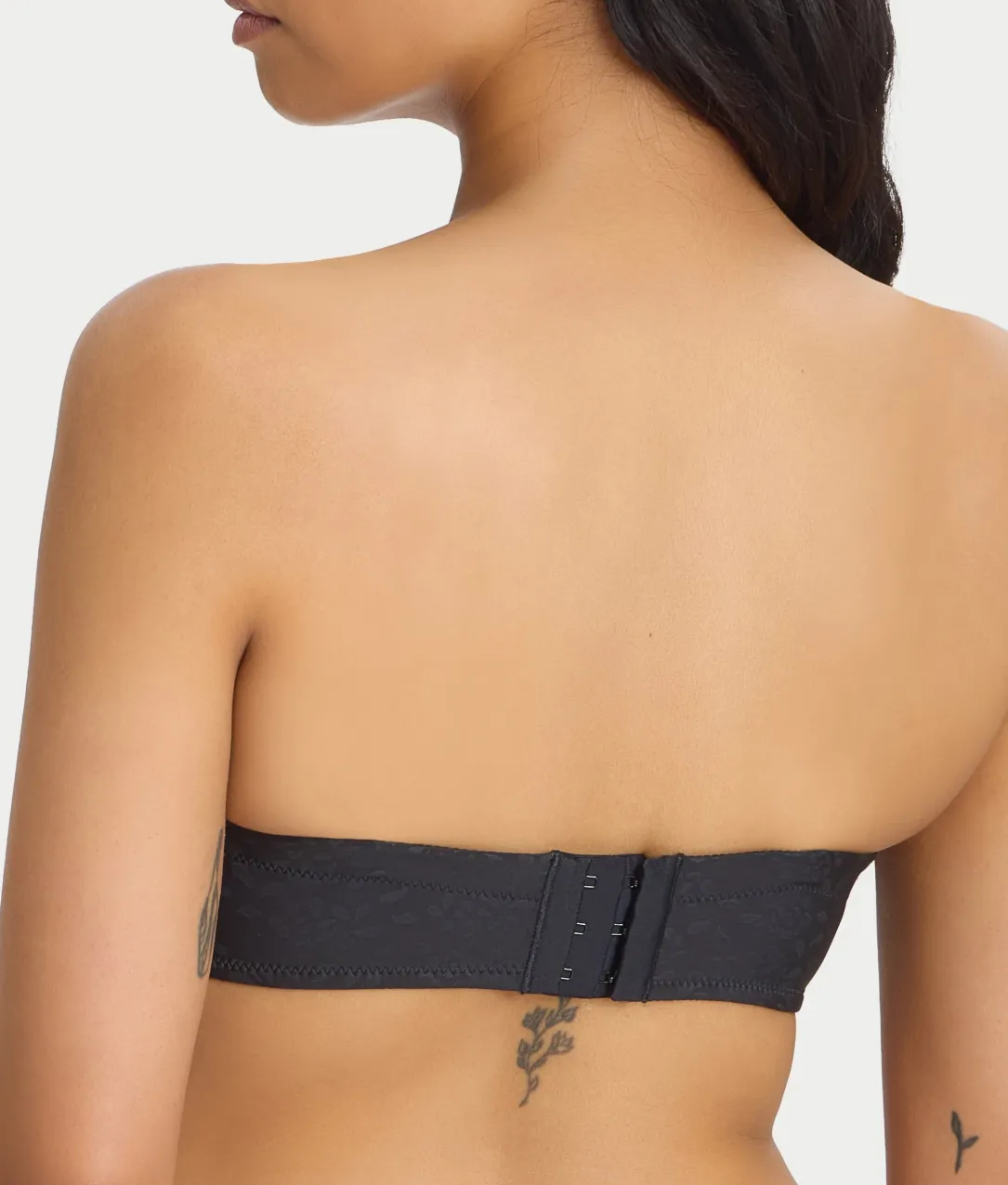 Comfort Chic Strapless Bra