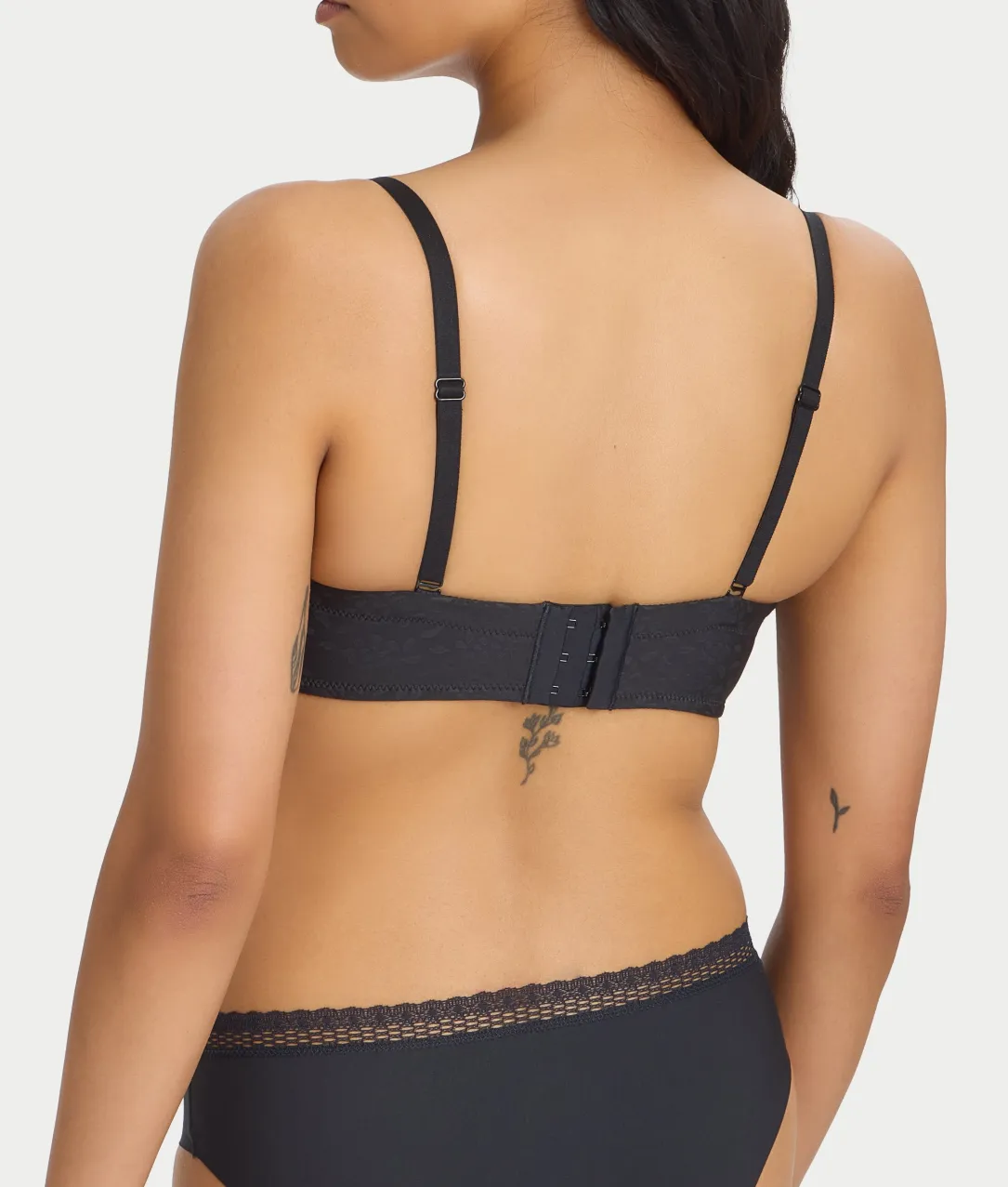 Comfort Chic Strapless Bra
