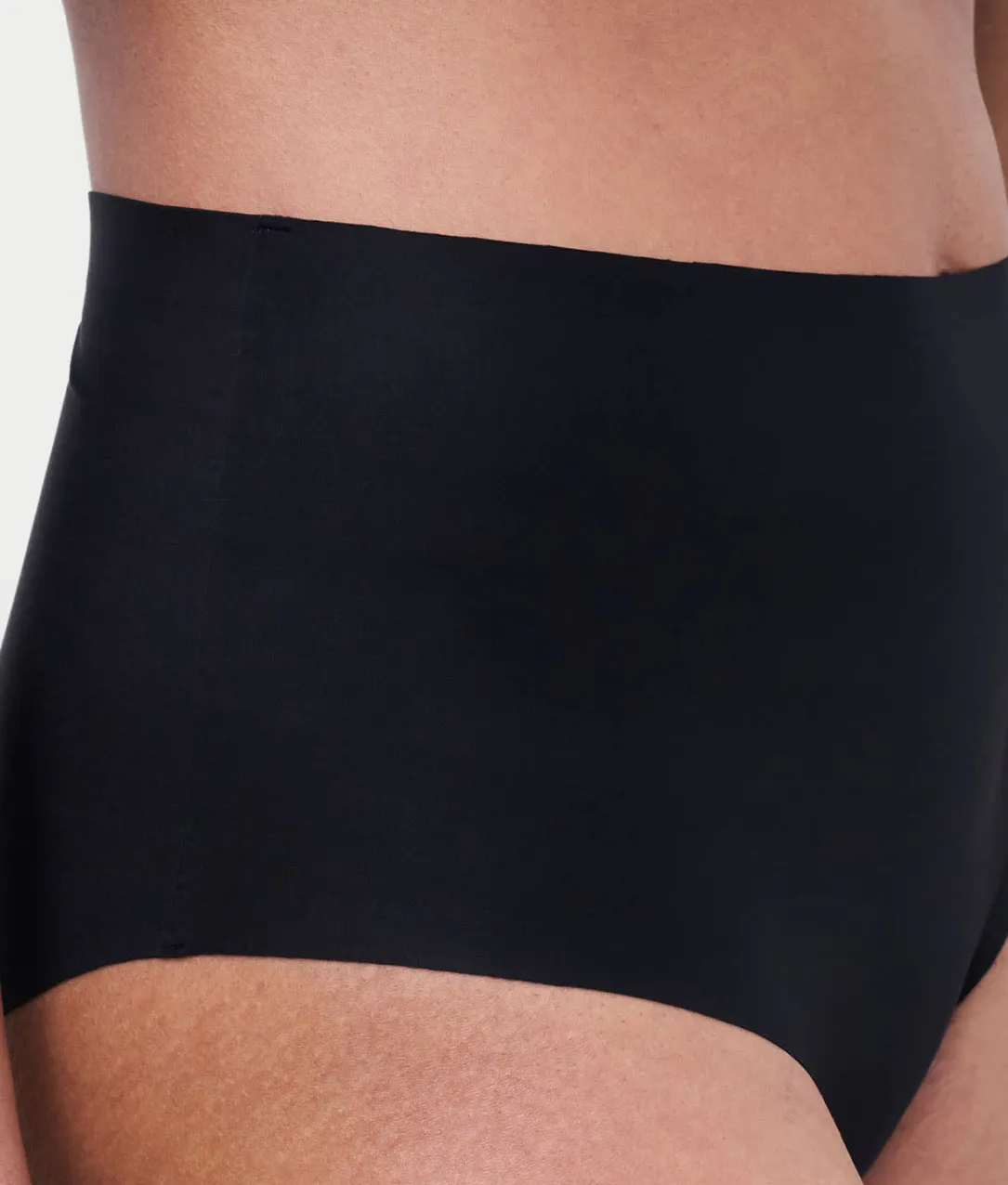 Defi Seamless Brief