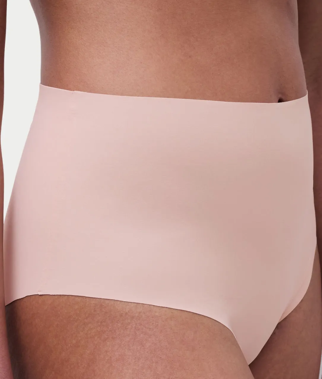 Defi Seamless Brief