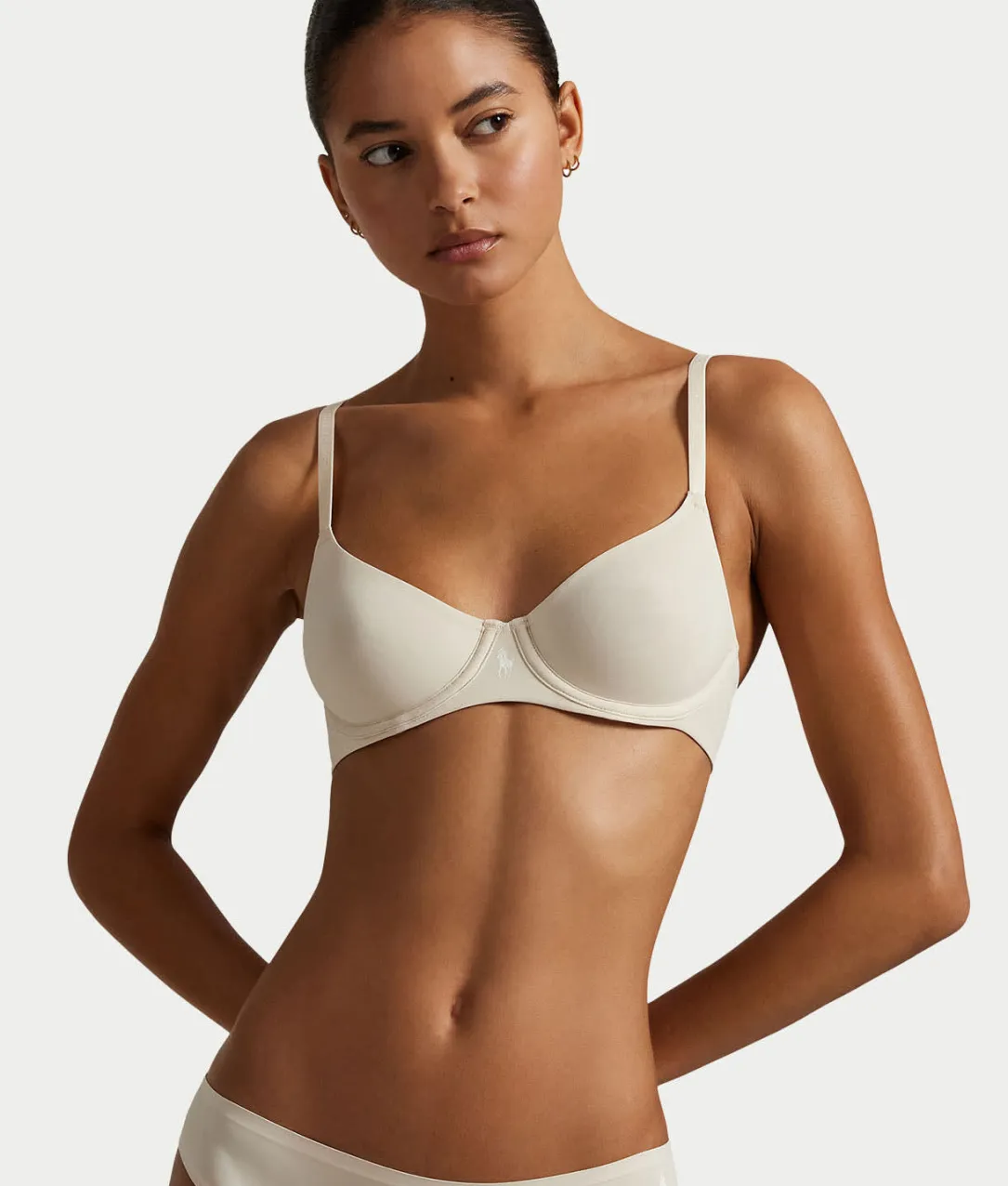 Demi Bra