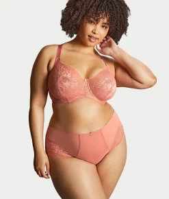Dream Lacey Full Brief