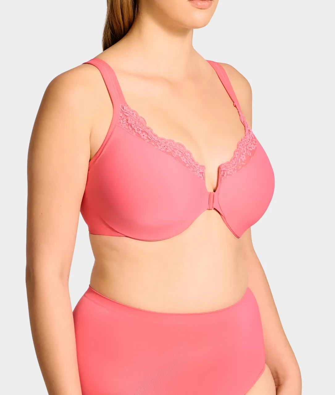 Everyday Essential Front-Close Minimizer Bra