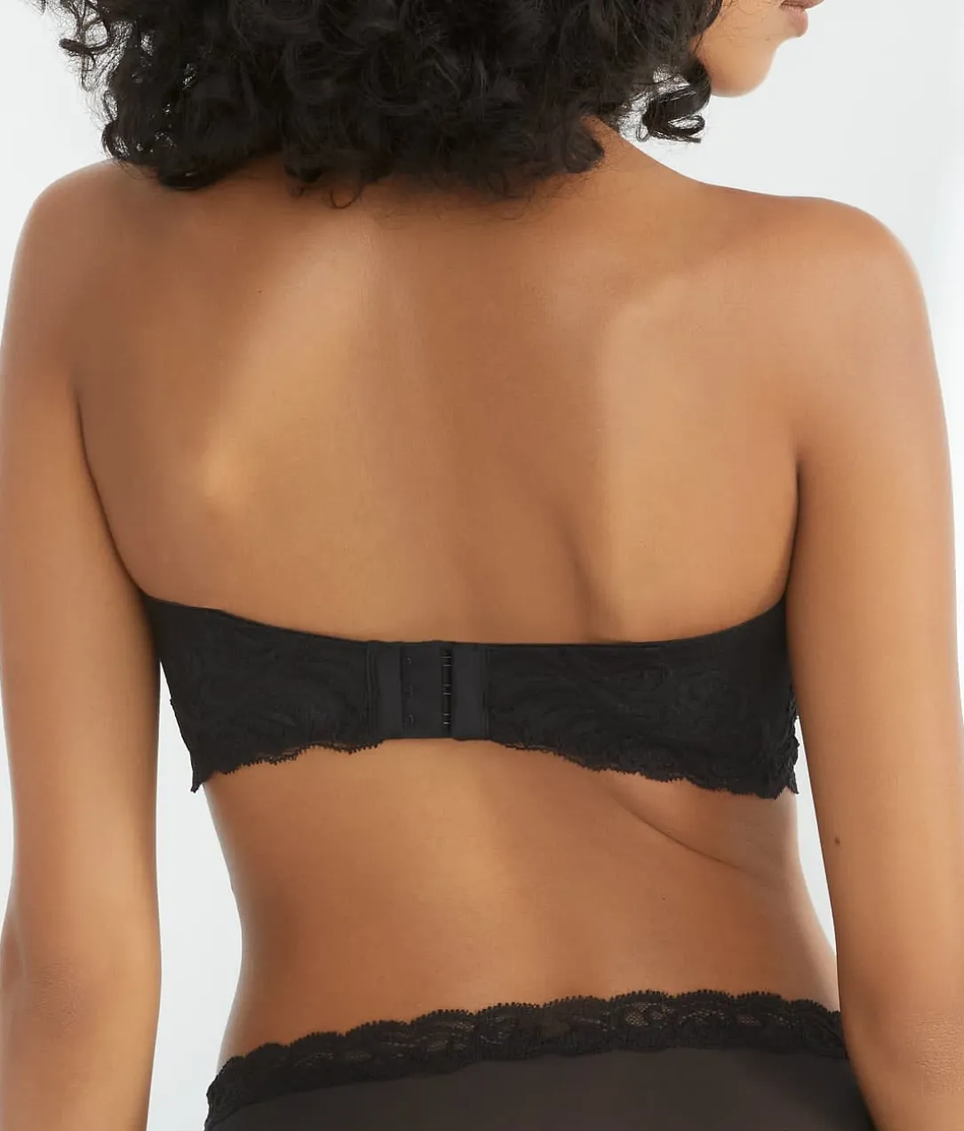 Feathers Strapless Plunge Bra