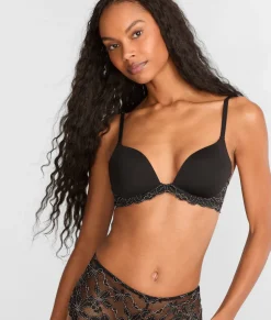Feeling Famous Wire-Free Push-Up Bra