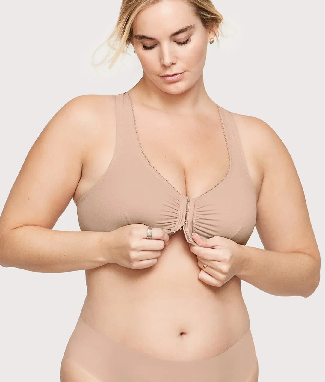 Front-Close Cotton T-Back Wire-Free Comfort Bra