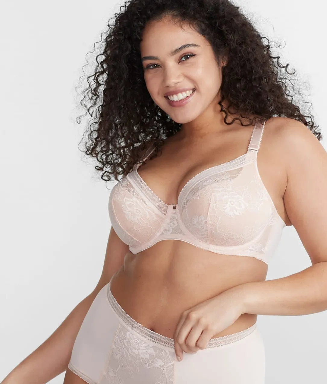 Fusion Lace Padded Plunge Bra