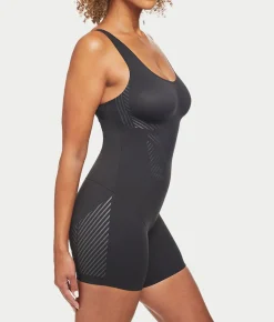 Iconic Core Mid-Thigh Booty Lift Shaping Bodysuit