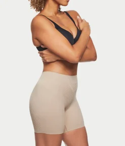 Iconic Core Mid-Thigh Booty Lift Shaping Short