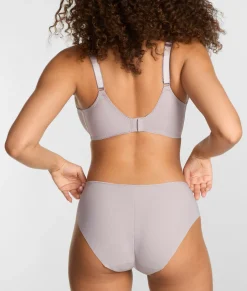 Illusion Brief