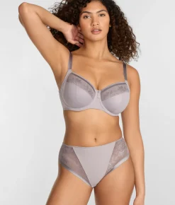Illusion Brief