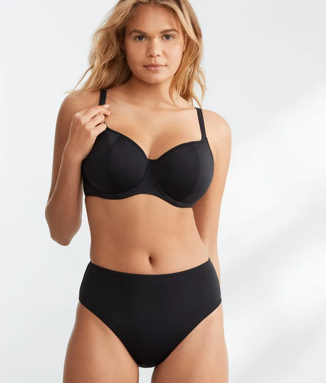 Jewel Cove Sweetheart Bikini Top