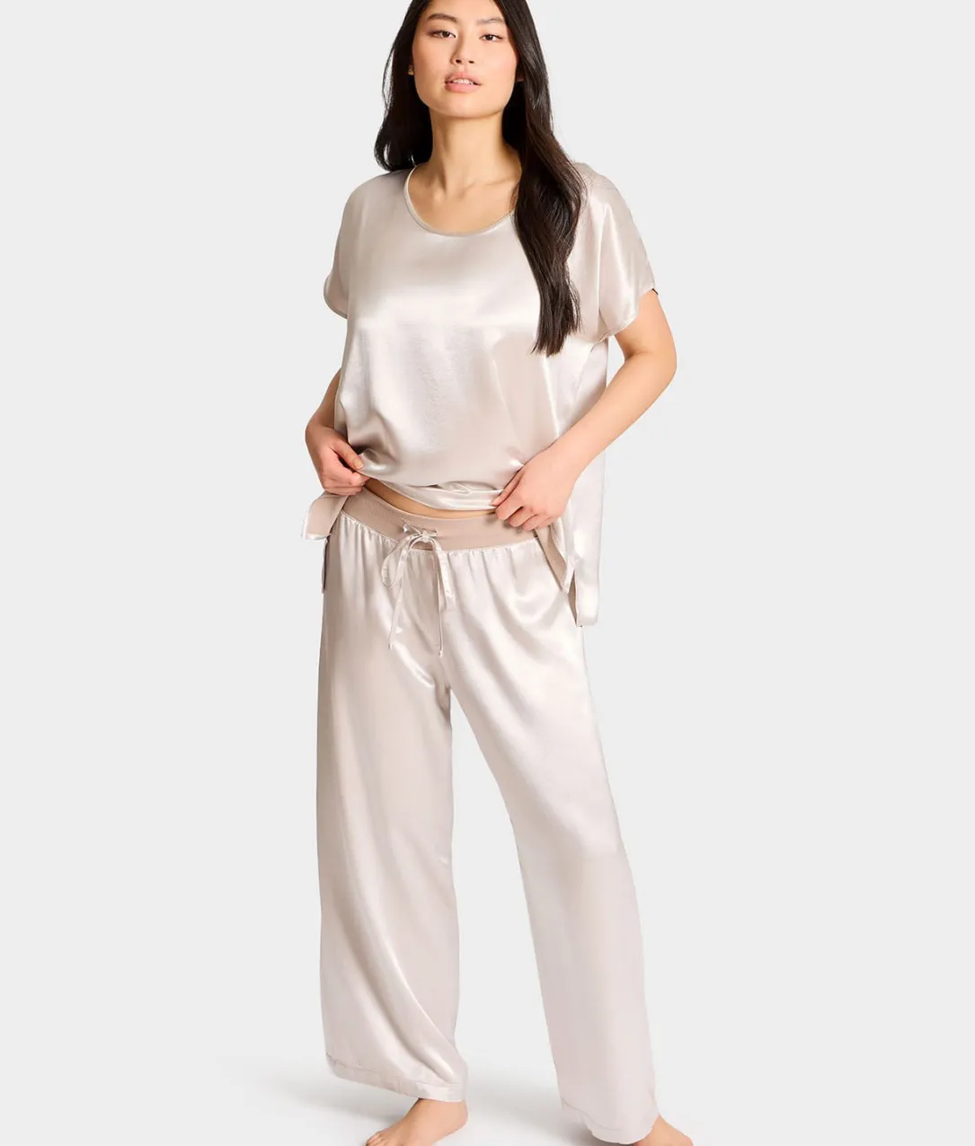 Jolie Satin Ankle Pants