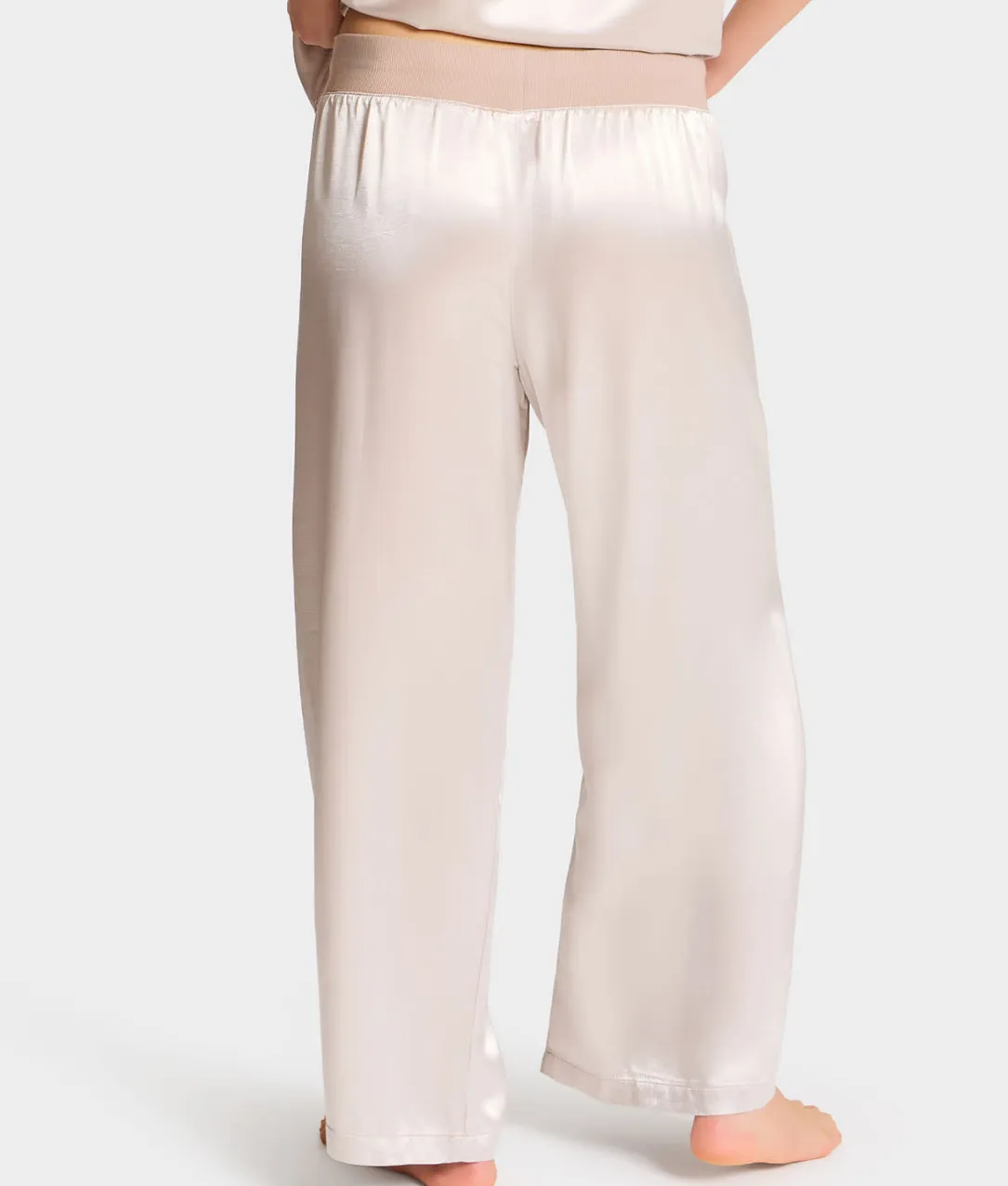 Jolie Satin Ankle Pants