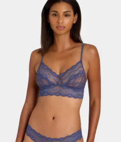 Lace Kiss Bralette