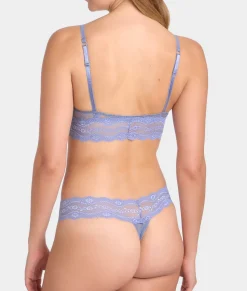 Lace Kiss Thong