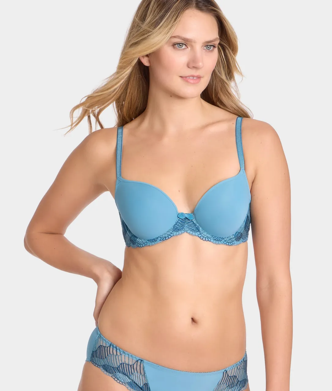 La Femme Plunge T-Shirt Bra