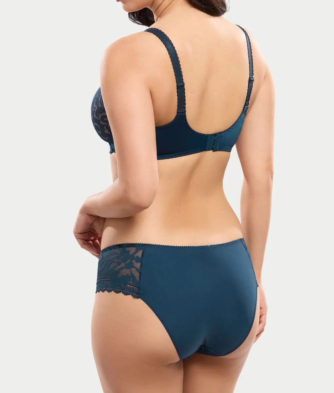Leia Brief