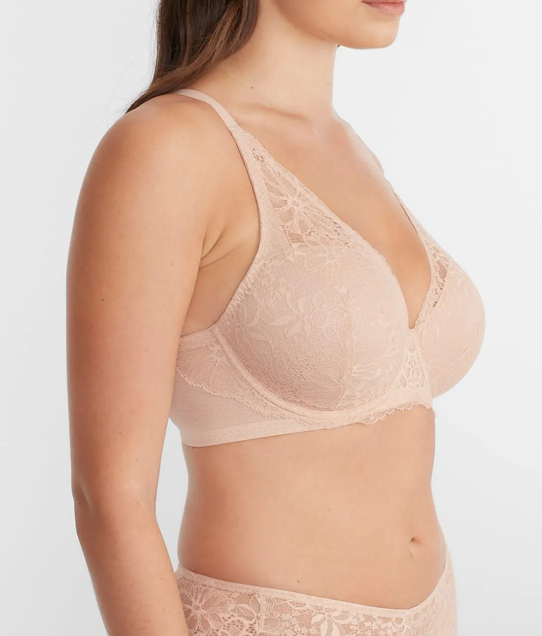 Lightly Lined Lace Plunge Bra
