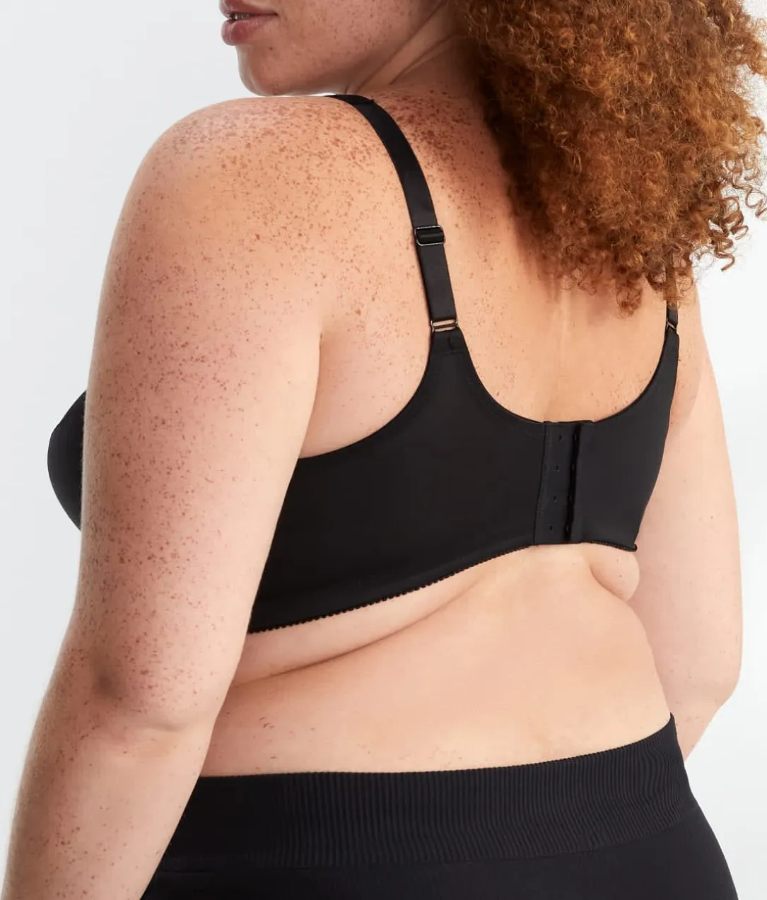 MagicLift Wire-Free Minimizer Bra