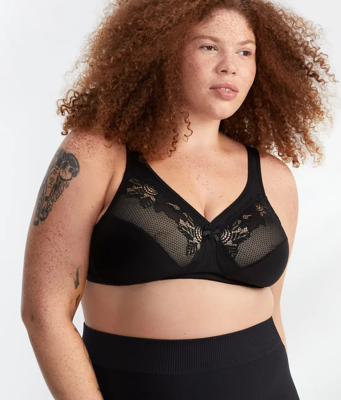 MagicLift Wire-Free Minimizer Bra
