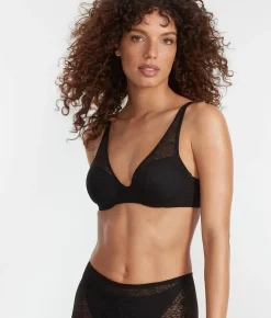 Pretty Smooth Full Coverage Bra