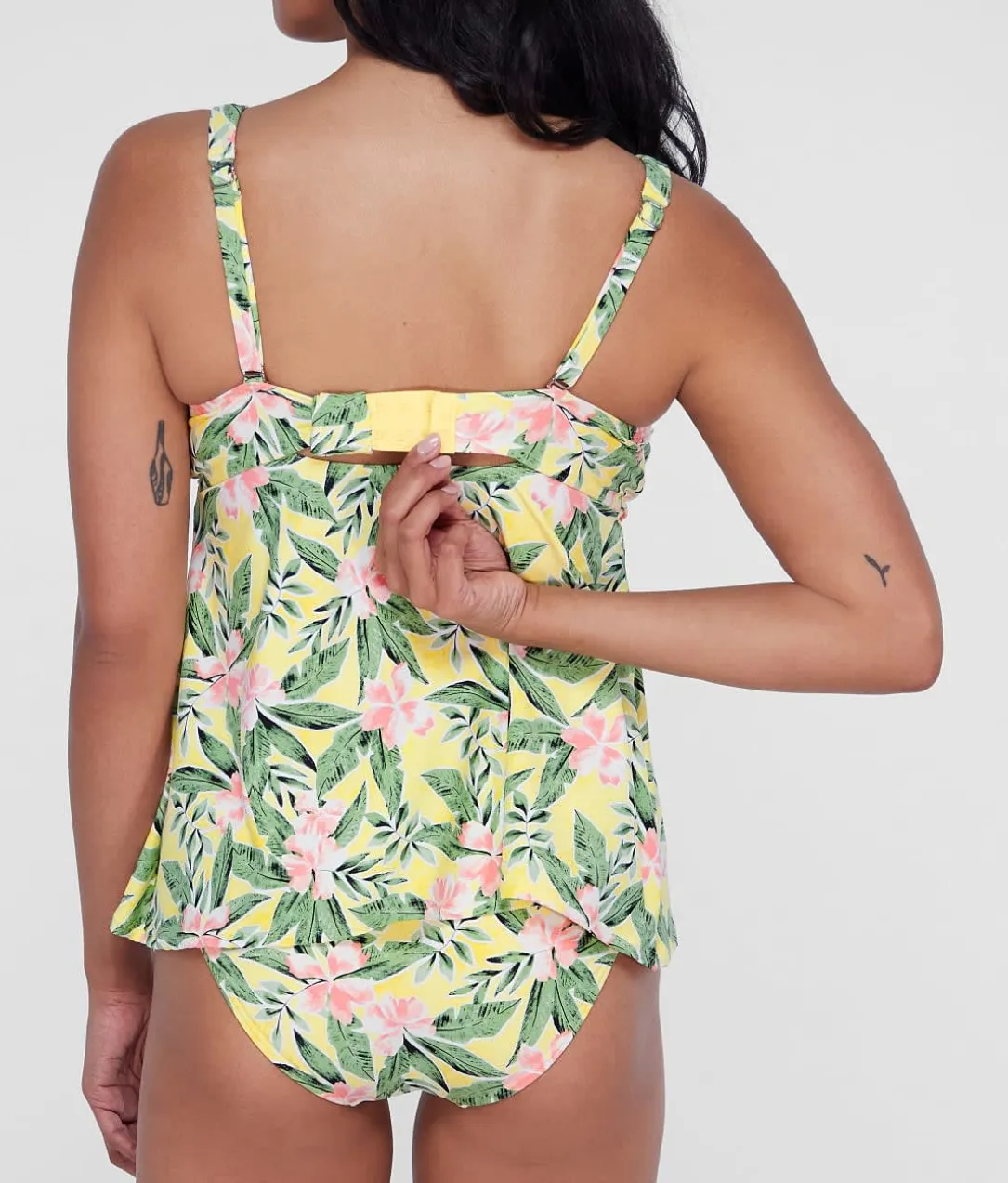 Ring-Front Underwire Tankini Top