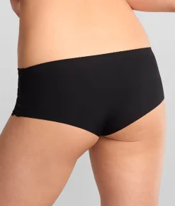 Saga Boyshort