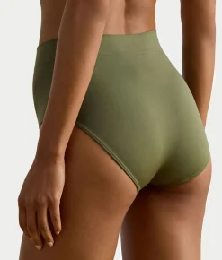 Seamless Brief
