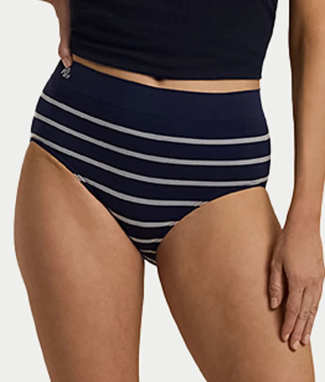 Seamless Brief