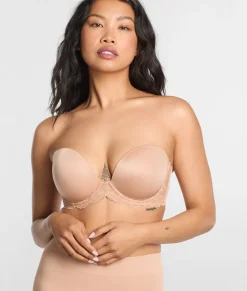 Self-Assured Push-Up Strapless Bra