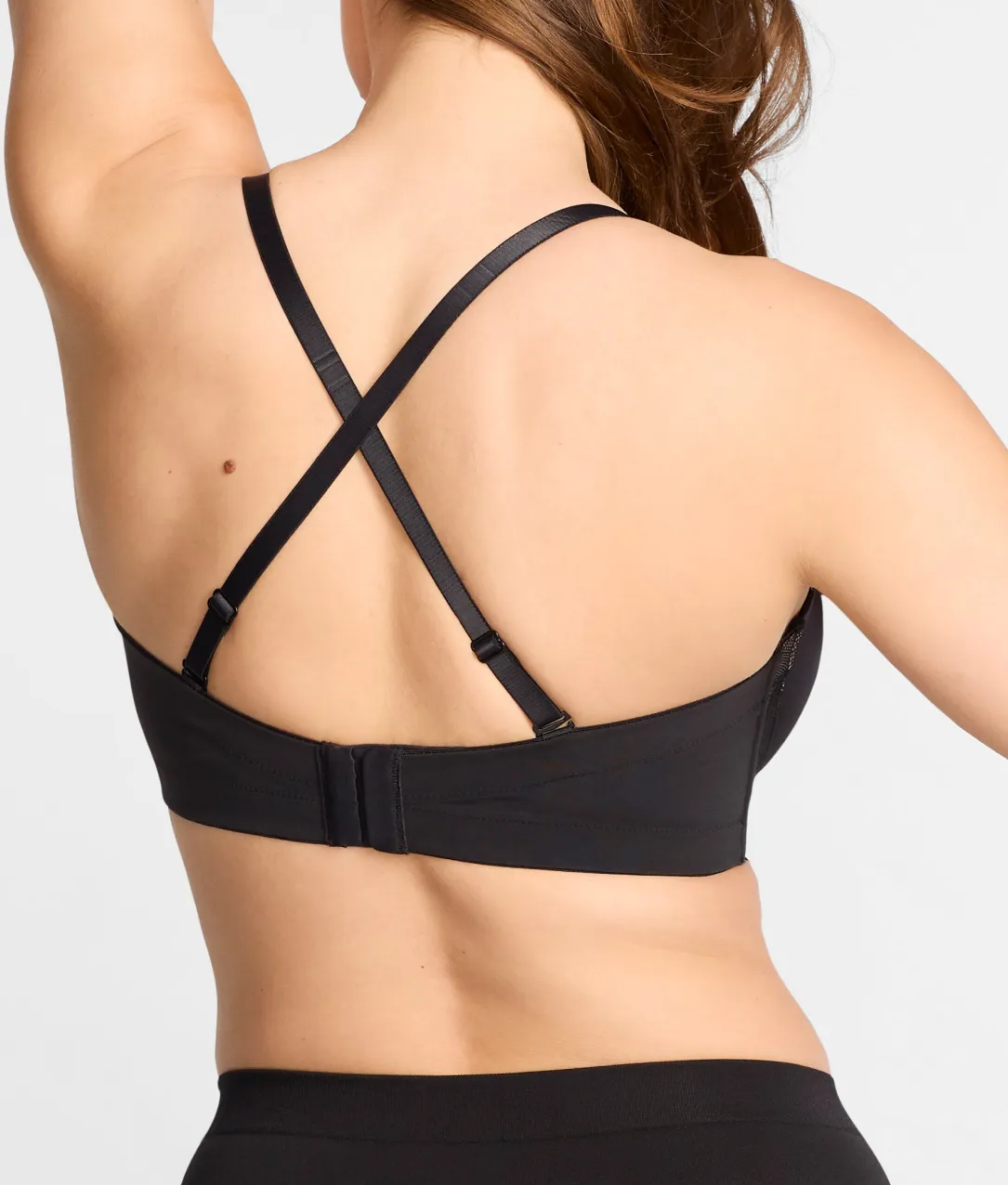 Self-Assured Push-Up Strapless Bra