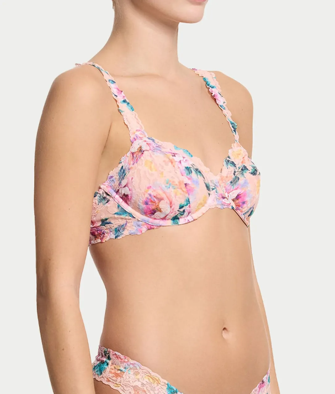 Signature Lace Balconette Bra