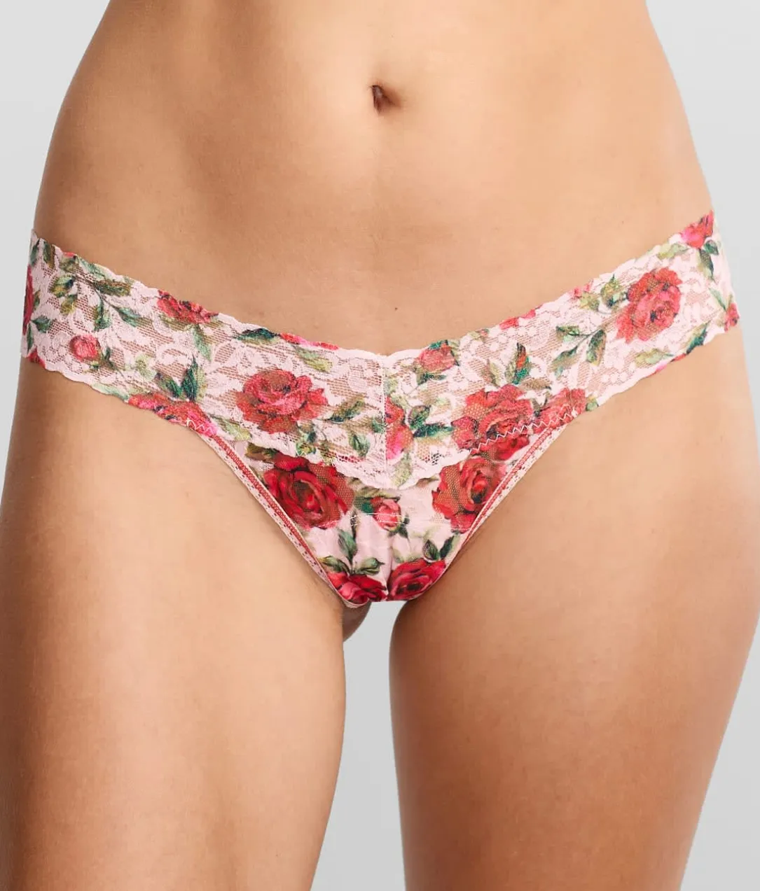 Signature Lace Low Rise Printed Thong