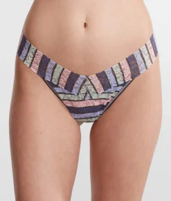 Signature Lace Original Rise Printed Thong