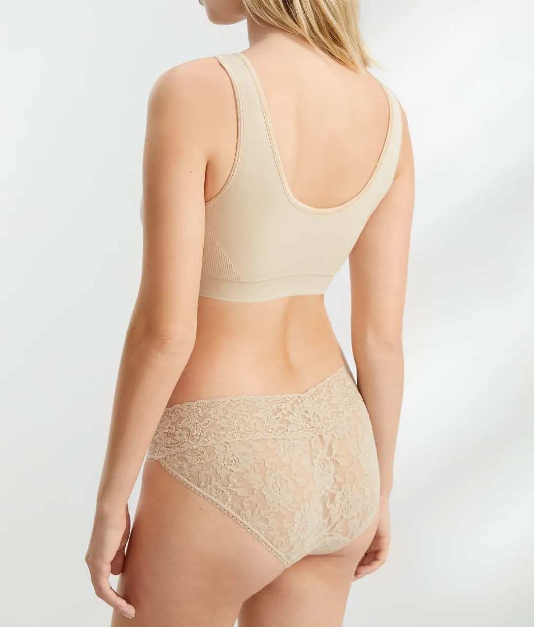 Signature Lace V-Kini