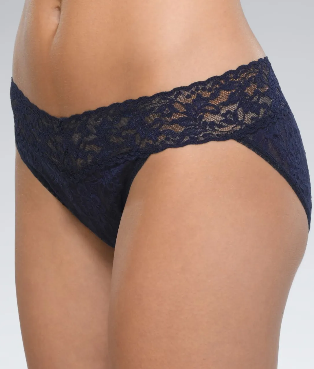 Signature Lace V-Kini