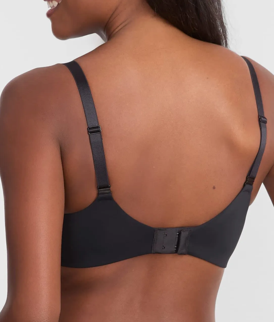 365 Smooth & Seamless Plunge T-Shirt Bra
