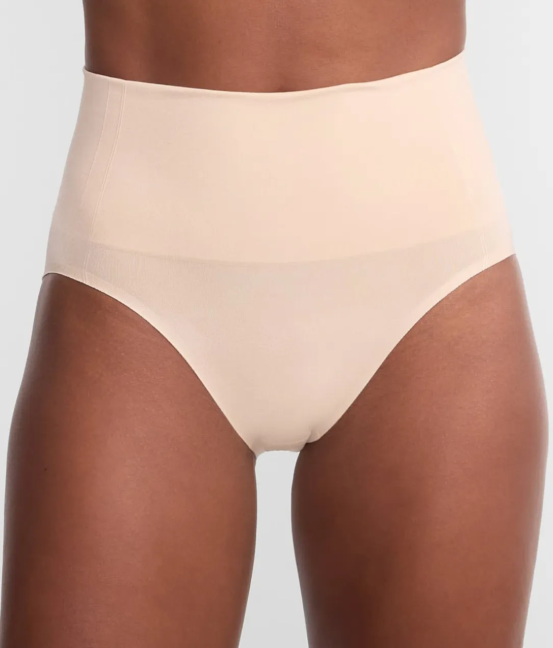 Smooth Series Shaping Hi-Cut Brief