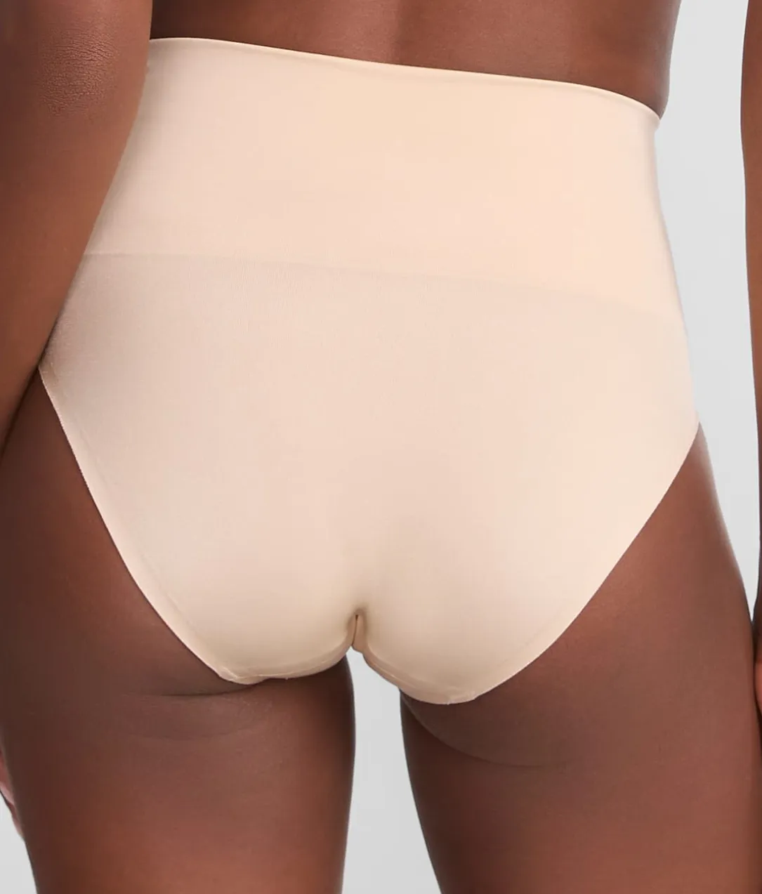 Smooth Series Shaping Hi-Cut Brief