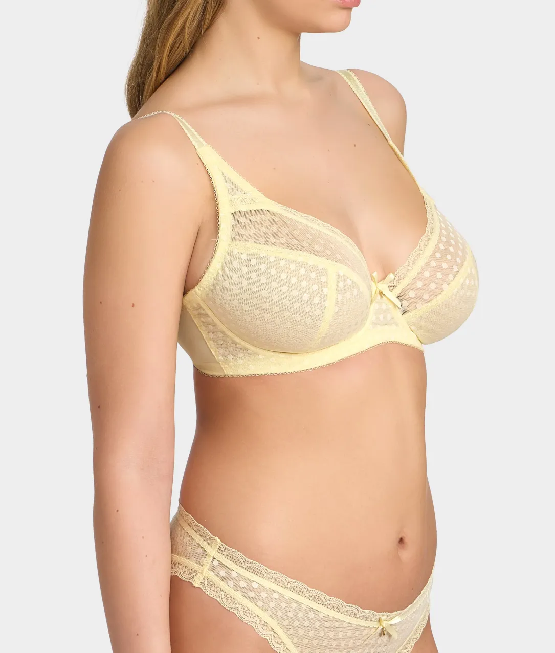 Spot-Light Plunge Bra