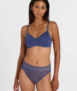 Spotlight Wire-Free Contour Bra