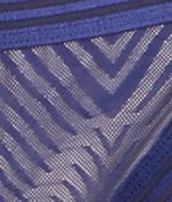 Tailored Contour Plunge Bra
